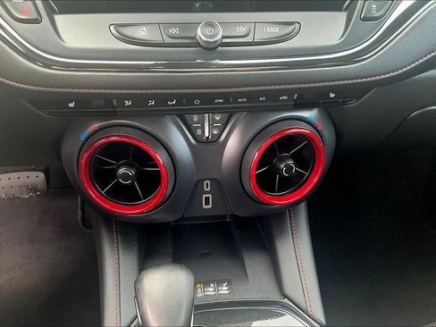 Used 2023 Chevrolet Blazer RS image 30