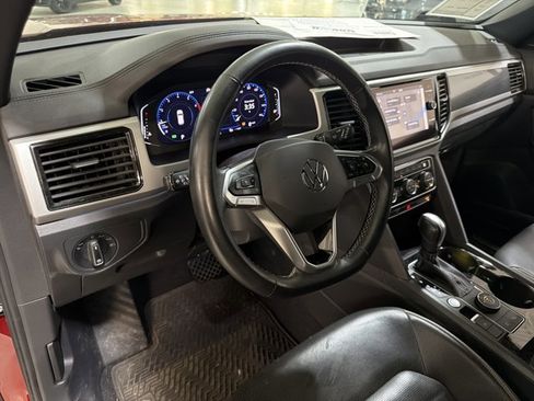Used 2021 Volkswagen Atlas Cross Sport SEL Premium AWD/4WD image 9