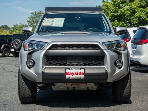 Used 2021 Toyota 4Runner TRD Off-Road Premium w/ Moonroof Package AWD/4WD image 3