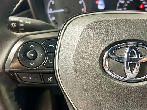 Used 2023 Toyota Corolla SE image 18