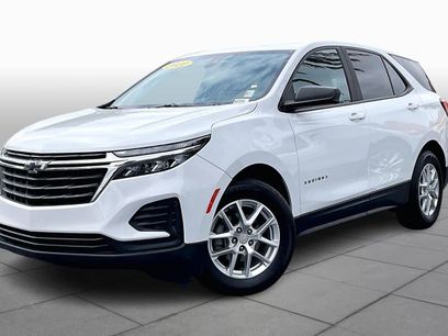Used 2022 Chevrolet Equinox LS w/ LS Convenience Package