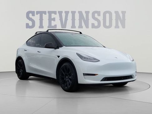 Used 2021 Tesla Model Y Long Range AWD/4WD image 7