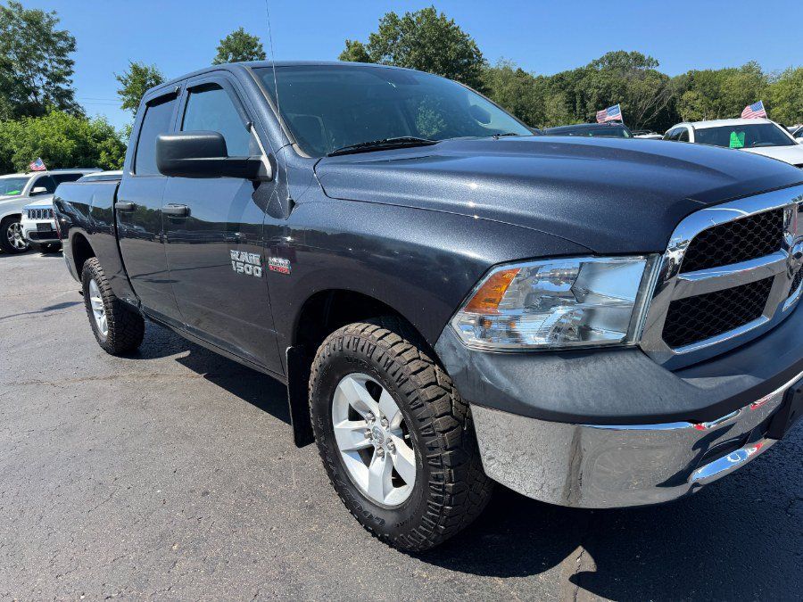 Used 2018 RAM 1500 ST w/ SXT Appearance Group AWD/4WD image 12