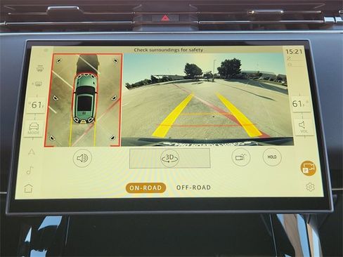 Used 2025 Land Rover Range Rover Sport image 13