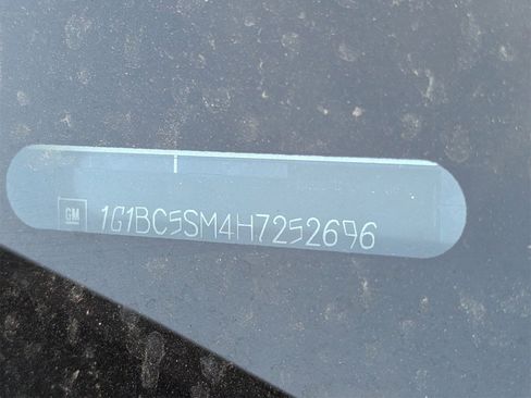 Used 2017 Chevrolet Cruze LS image 10