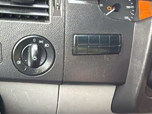 Used 2018 Mercedes-Benz Sprinter 2500 image 30