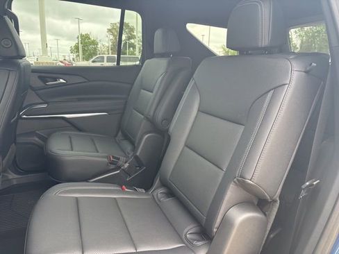 New 2026 Chevrolet Traverse LT image 16