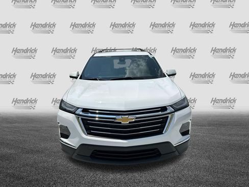 Used 2023 Chevrolet Traverse LT FWD image 3