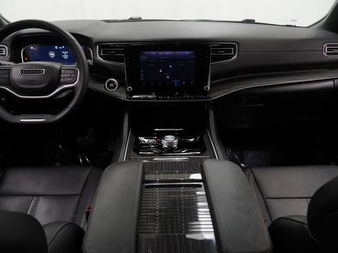 Used 2022 Jeep Wagoneer Series III w/ Flexible Seating Group image 26