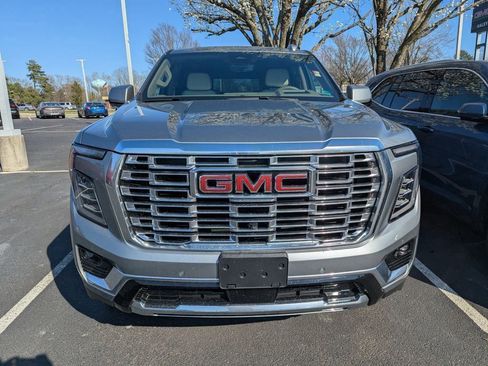 Used 2026 GMC Yukon XL Denali w/ Denali Reserve Package image 2