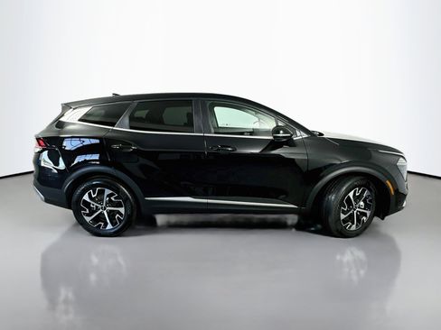 Used 2025 Kia Sportage EX FWD image 8