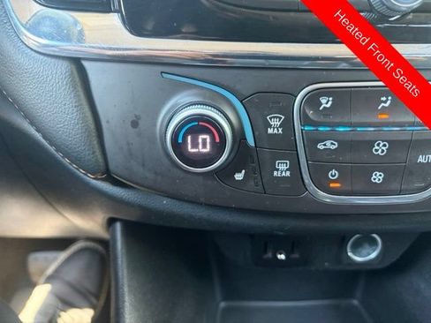 Used 2018 Chevrolet Traverse LT FWD image 30