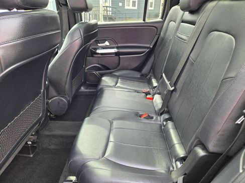 Used 2020 Mercedes-Benz GLB 250 4MATIC image 47