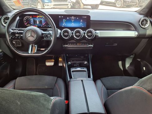 Used 2024 Mercedes-Benz GLB 250 image 17