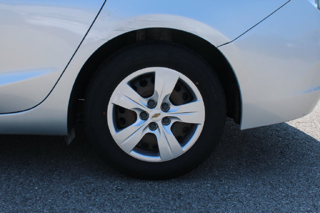 Used 2016 Chevrolet Cruze LS FWD image 32