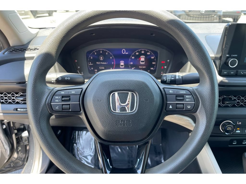 Used 2023 Honda Accord LX image 32