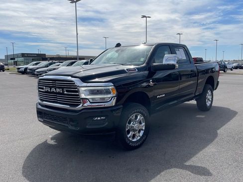 Used 2024 RAM 2500 Laramie w/ Safety Group AWD/4WD image 3