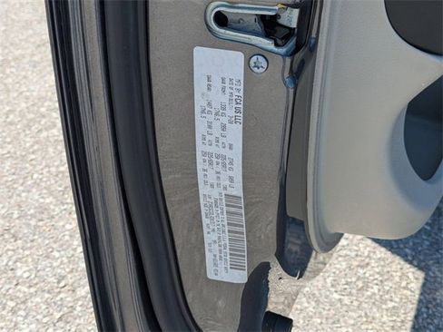 Used 2020 Dodge Grand Caravan SXT image 29