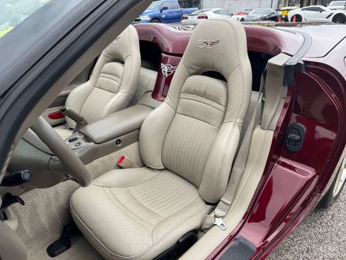 Used 2003 Chevrolet Corvette Convertible w/ Preferred Equipment Group1 image 23