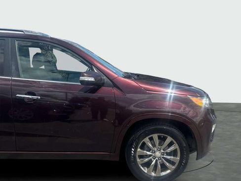 Used 2011 Kia Sorento SX FWD image 31