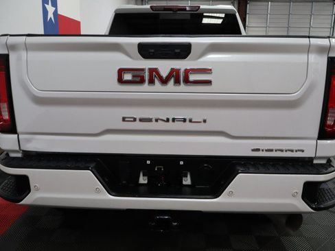 Used 2022 GMC Sierra 2500 Denali AWD/4WD image 27
