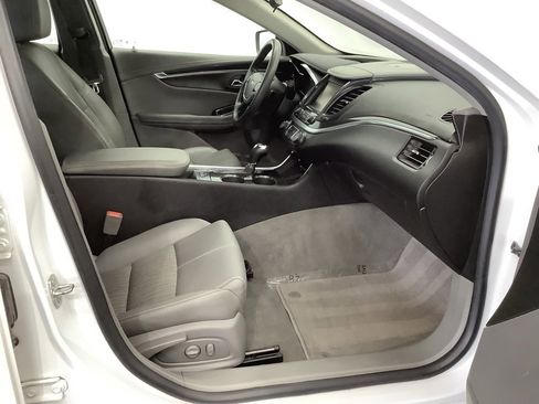 Used 2019 Chevrolet Impala LS image 25