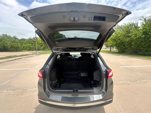 Used 2021 Chevrolet Equinox LT FWD image 10