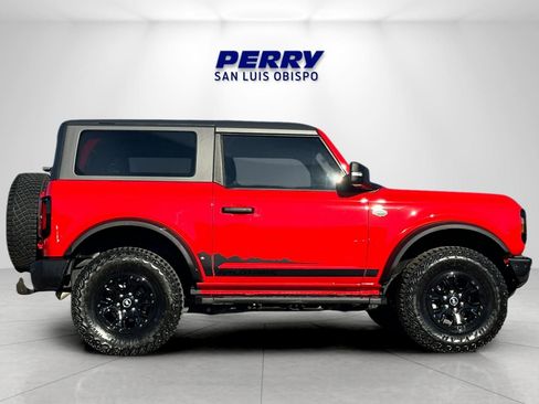Used 2024 Ford Bronco Wildtrak image 2