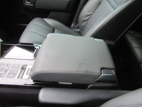 Used 2019 Land Rover Discovery HSE AWD/4WD image 39