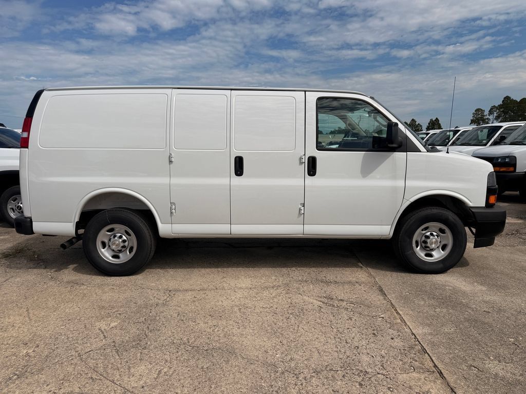 New 2026 Chevrolet Express 2500 w/ Driver Convenience Package RWD image 6
