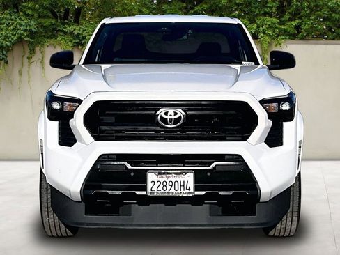 Certified 2025 Toyota Tacoma SR image 2