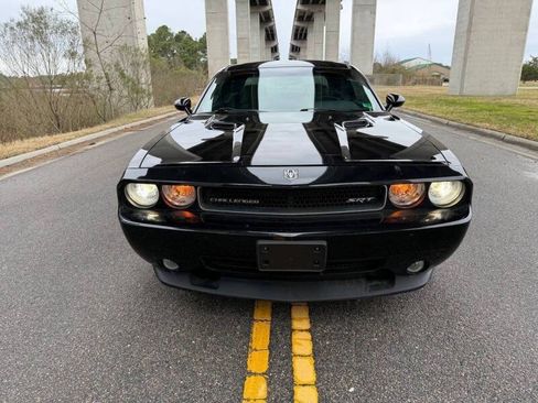 Used 2010 Dodge Challenger SRT8 RWD image 14