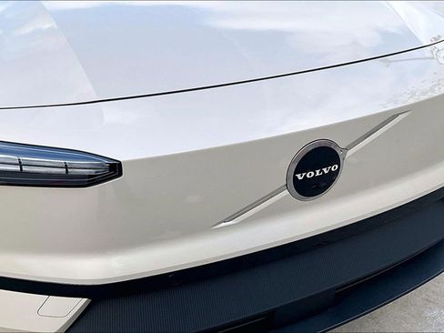 New 2026 Volvo EX30 Plus w/ Climate Package RWD image 41