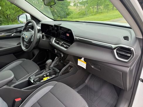 New 2026 Chevrolet TrailBlazer LT w/ Driver Confidence Package FWD image 20