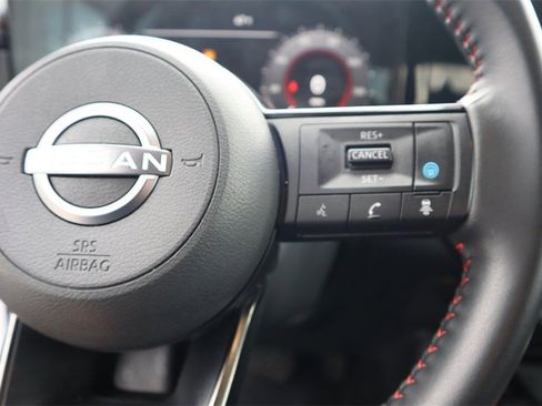 Certified 2025 Nissan Kicks SR image 20