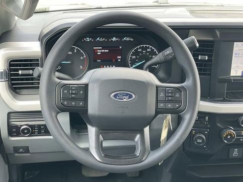 New 2026 Ford F350 4x4 Crew Cab Super Duty image 7