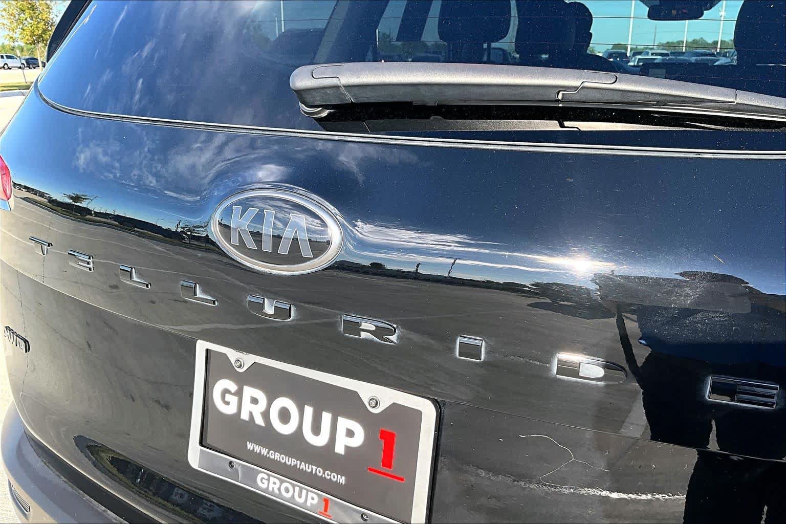 Used 2021 Kia Telluride SX w/ SX Prestige Package AWD/4WD image 9