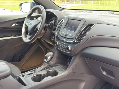 Used 2022 Chevrolet Equinox RS FWD image 26