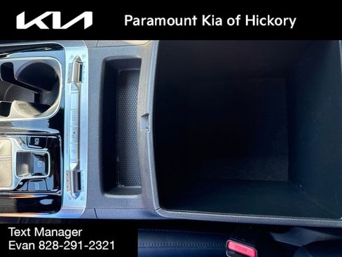 Used 2023 Kia Carnival SX Prestige FWD image 35