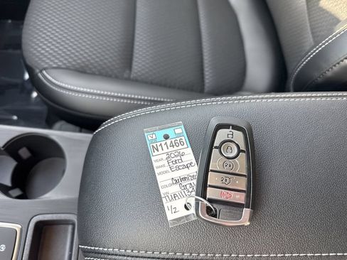 New 2026 Ford Escape SE FWD image 23