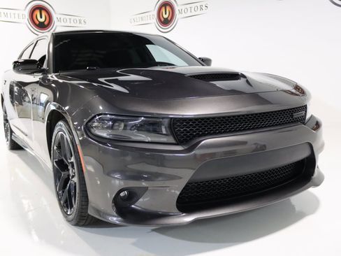 Used 2022 Dodge Charger R/T w/ Blacktop Package image 28