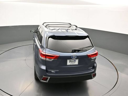 Used 2017 Toyota Highlander Limited Platinum w/ Carpet Mat Package AWD/4WD image 41