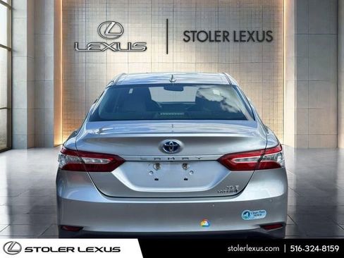 Used 2018 Toyota Camry XLE w/ Audio Package FWD image 4