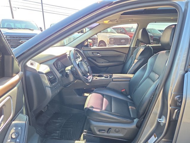 Used 2021 Nissan Rogue SV w/ Premium Package AWD/4WD image 10