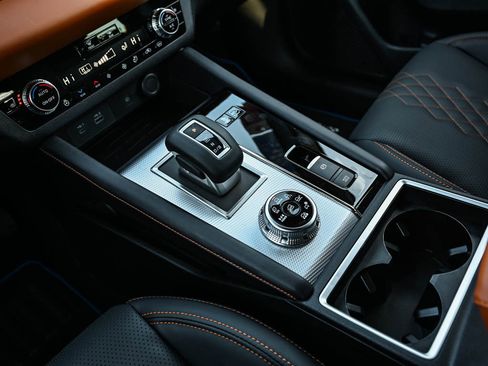 New 2025 Mitsubishi Outlander SEL image 27