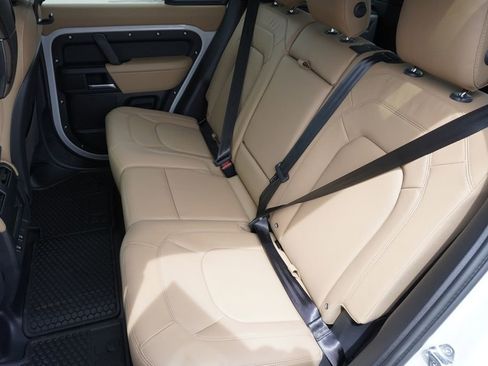 New 2026 Land Rover Defender 110 X-Dynamic SE AWD/4WD image 30