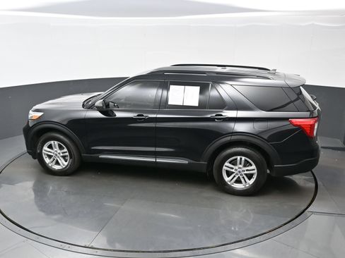 Used 2021 Ford Explorer XLT w/ Class III Trailer Tow Package AWD/4WD image 37