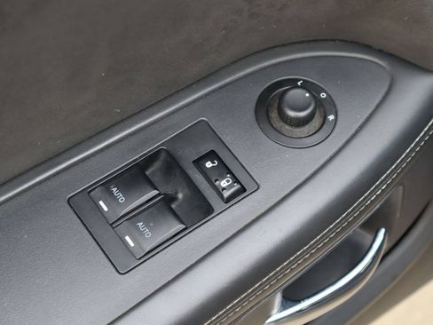 Used 2009 Dodge Challenger SRT8 w/ SRT Option Group II RWD image 21