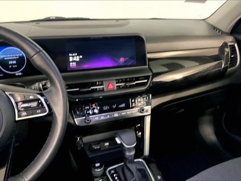 Certified 2024 Kia Seltos S FWD image 6