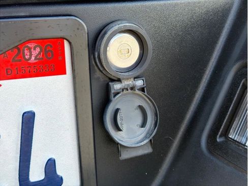 Used 2020 Ford F150 Lariat image 41